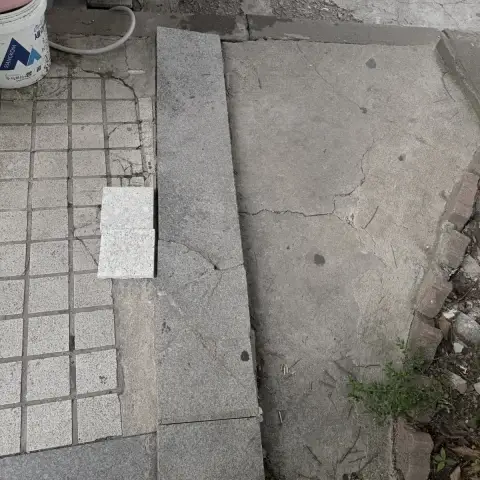 돌계단보수 계단 침하 보정 시공 전